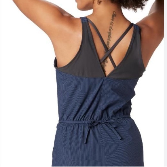 NWT Mountain Hardwear Romper size large - Picture 2 of 2